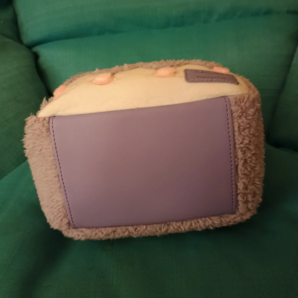 ๐ Host Pick๐ ๐ LOUNGEFLY KUROMI Mini Backpack - Picture 6 of 7